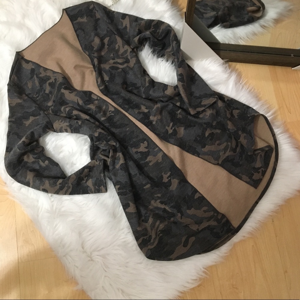 Camouflage army cardigan pull over sweater